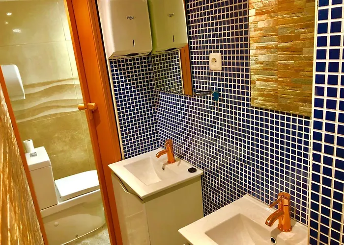 7lisbon Downtown Private Bedroom With Balcony * Lisbona