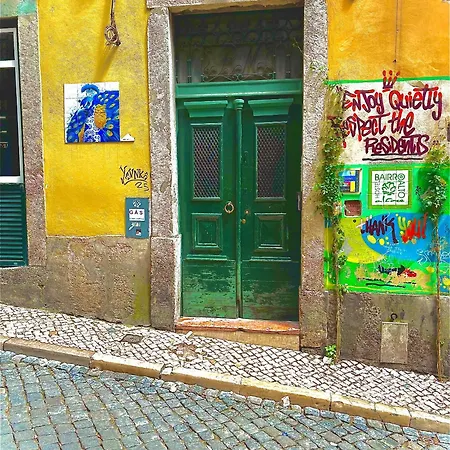 7lisbon Downtown Private Bedroom With Balcony Pensionat