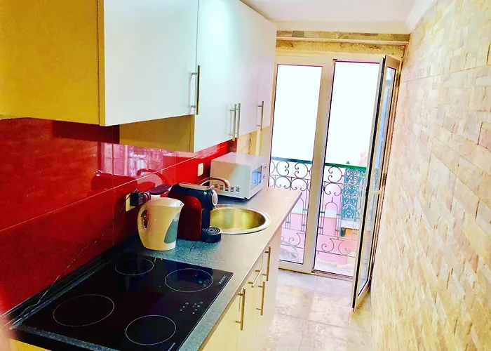 게스트하우스 7lisbon Downtown Private Bedroom With Balcony *