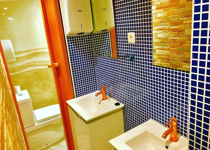 게스트하우스 7lisbon Downtown Private Bedroom With Balcony *