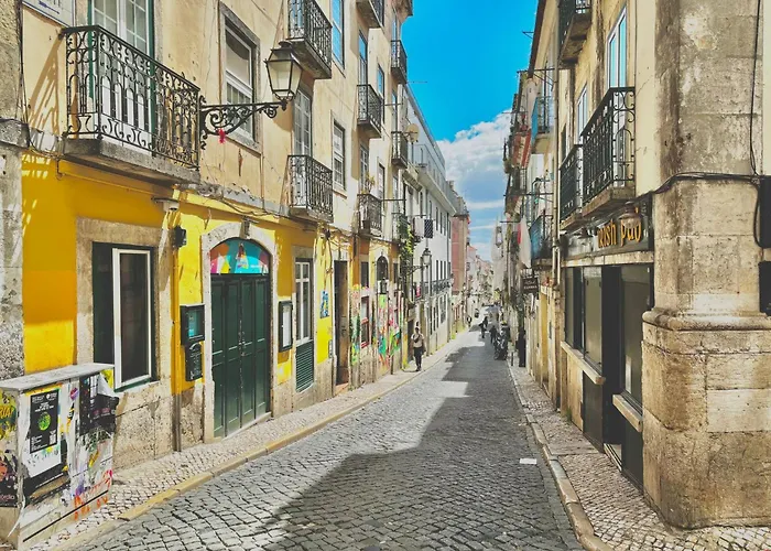 7lisbon Downtown Private Bedroom With Balcony 게스트하우스 *